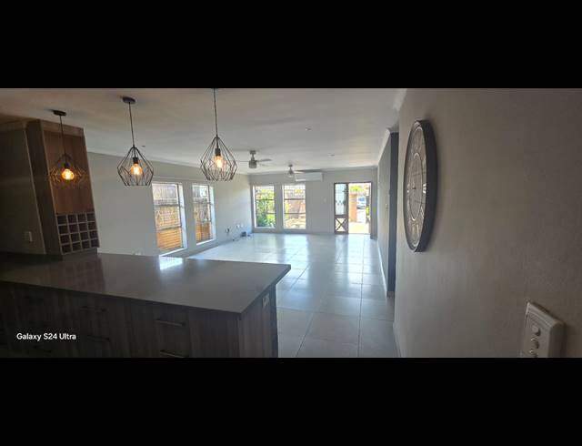 3 BEDROOM SIMPLEX TO LET IN ARBORETUM